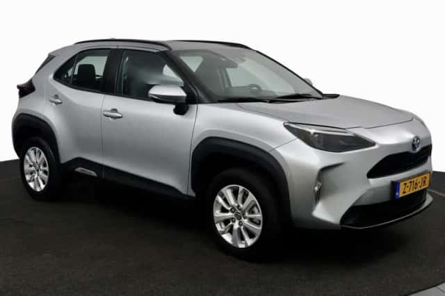 Toyota Yaris Cross (2024) thumbnail 4