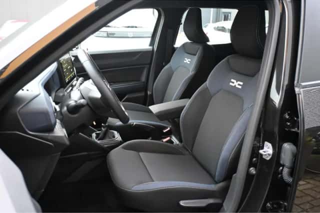 Dacia Duster (2025) thumbnail 11
