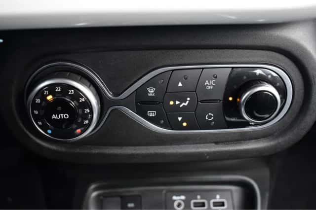 Renault Twingo (2022) thumbnail 16