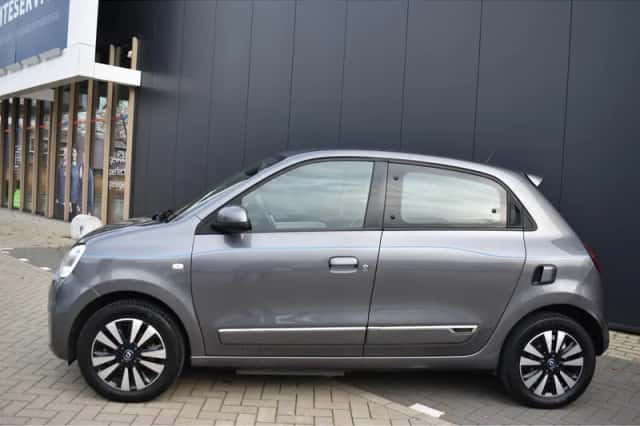 Renault Twingo (2022) thumbnail 3