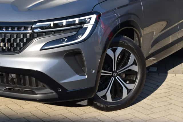 Renault Austral (2025) thumbnail 2