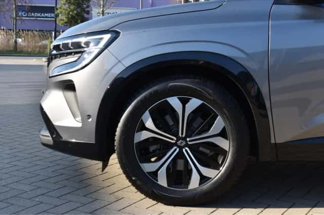 Renault Austral (2025) thumbnail 8