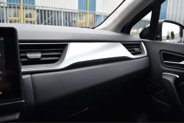 Renault Captur (2022) thumbnail 26