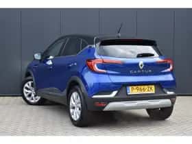 Renault Captur (2022) thumbnail 5