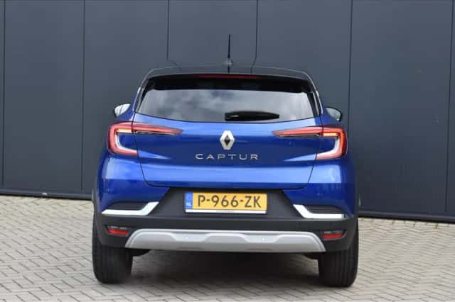 Renault Captur (2022) thumbnail 7