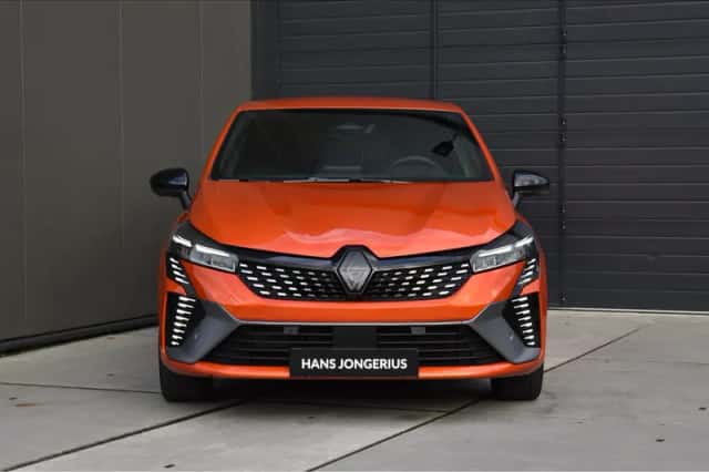Renault Clio (2025) thumbnail 2