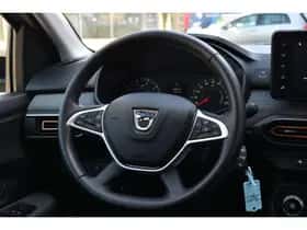 Dacia Sandero Stepway (2022) thumbnail 16