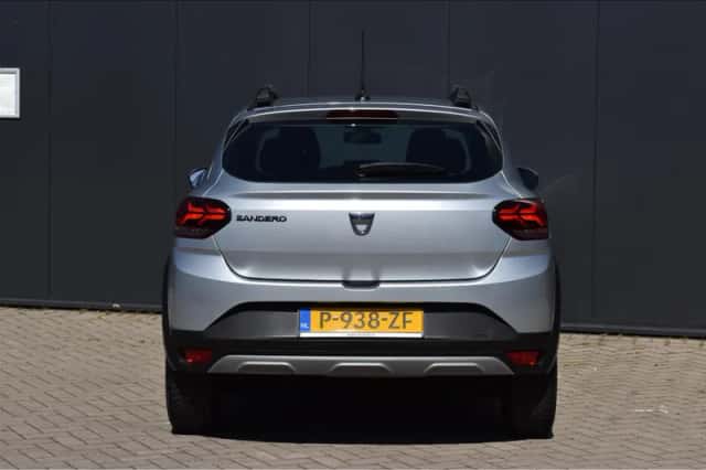 Dacia Sandero Stepway (2022) thumbnail 4