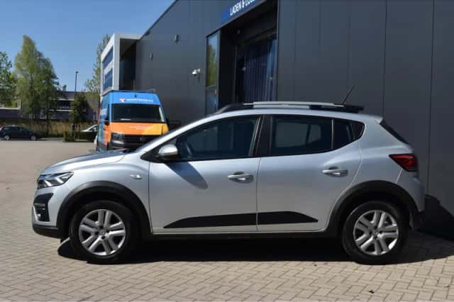Dacia Sandero Stepway (2022) thumbnail 9