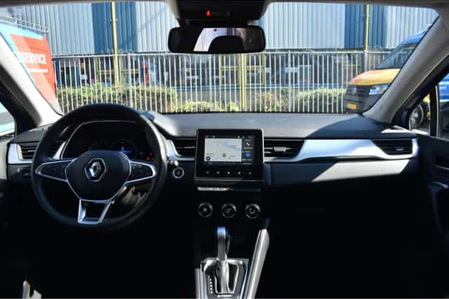 Renault Captur (2021) thumbnail 14
