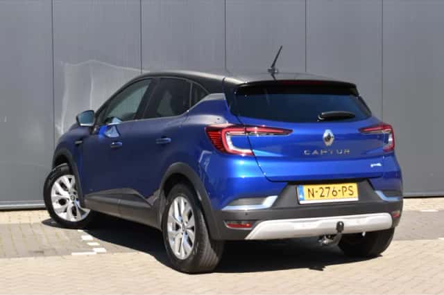 Renault Captur (2021) thumbnail 5