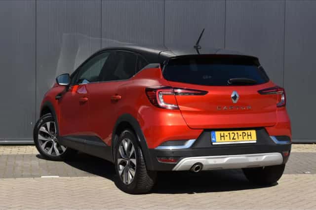 Renault Captur (2020) thumbnail 4