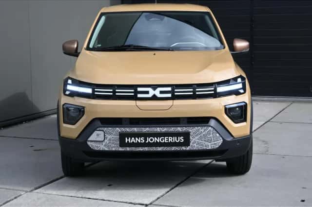 Dacia Spring (2024) thumbnail 2