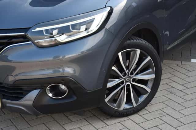 Renault Kadjar (2018) thumbnail 2