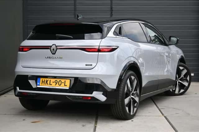 Renault Mégane E-Tech (2025) thumbnail 3