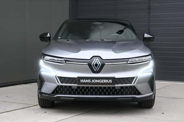 Renault Mégane E-Tech (2024) thumbnail 2