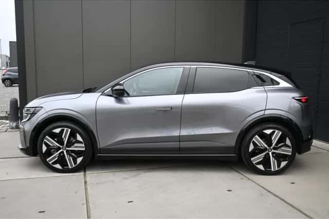 Renault Mégane E-Tech (2024) thumbnail 5