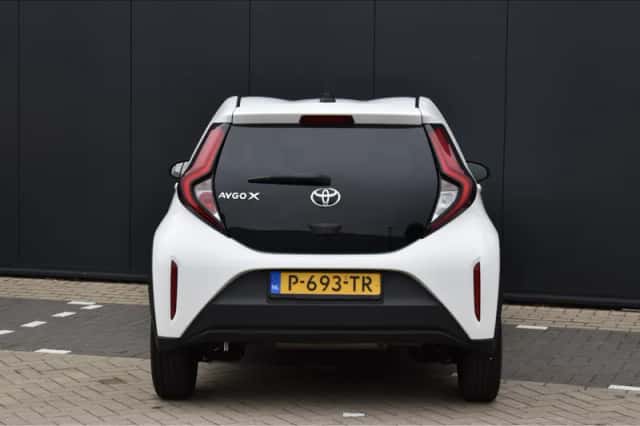 Toyota Aygo X (2022) thumbnail 6