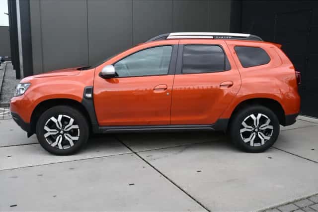 Dacia Duster (2022) thumbnail 5