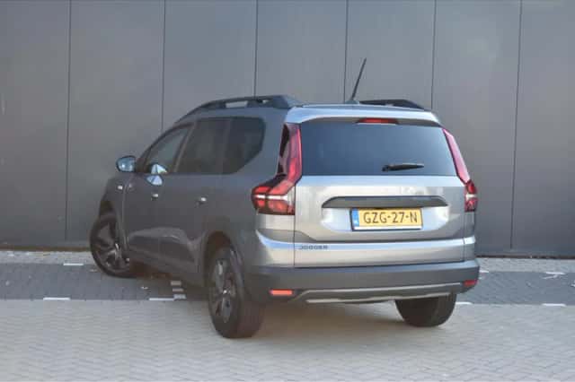 Dacia Jogger (2024) thumbnail 5