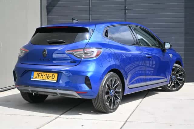 Renault Clio (2025) thumbnail 3