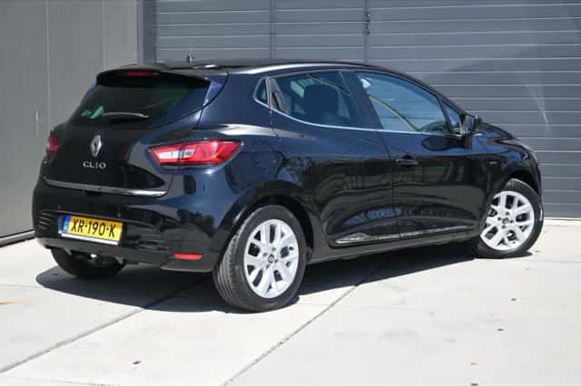 Renault Clio (2019) thumbnail 3