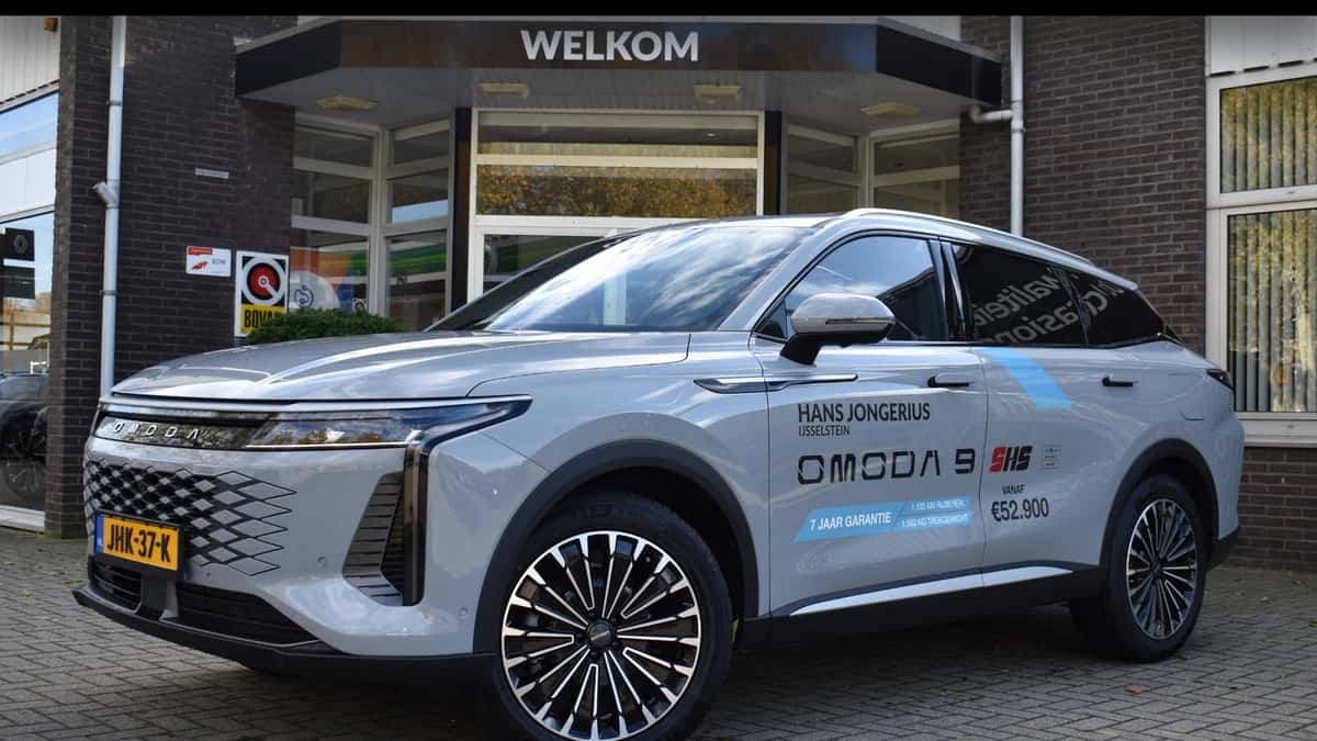 Omoda 9 SHS (2025) — foto 1
