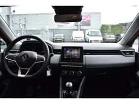 Renault Clio (2024) thumbnail 10