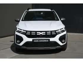 Dacia Sandero Stepway (2023) thumbnail 2