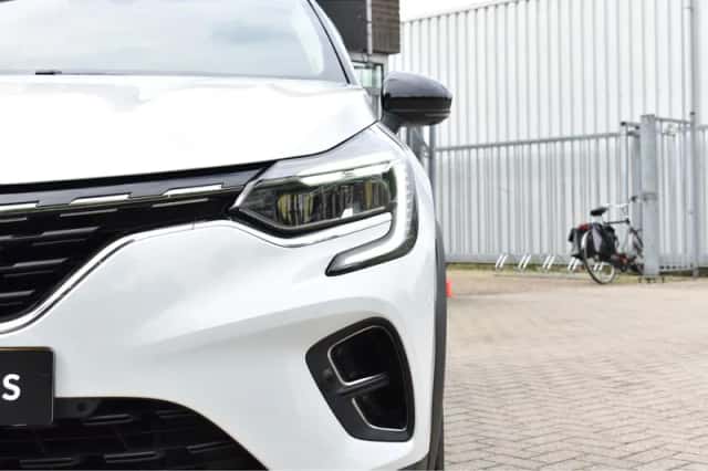 Renault Captur (2021) thumbnail 5