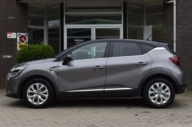 Renault Captur (2021) thumbnail 6