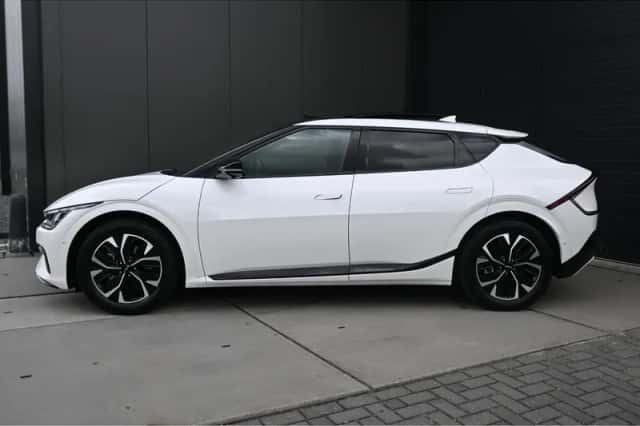 Kia EV6 (2021) thumbnail 5