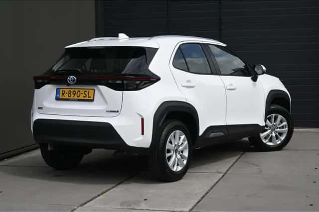 Toyota Yaris Cross (2022) thumbnail 3