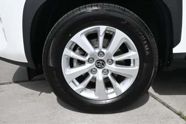 Toyota Yaris Cross (2022) thumbnail 4