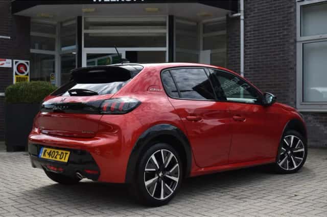 Peugeot 208 (2020) thumbnail 2