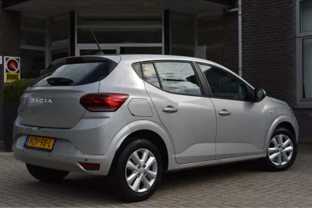 Dacia Sandero (2023) thumbnail 2