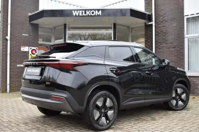 Omoda 5 EV (2026) thumbnail 2