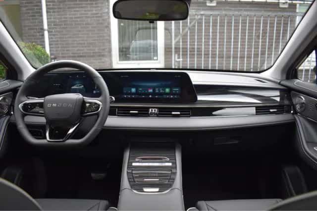 Omoda 5 EV (2026) thumbnail 4