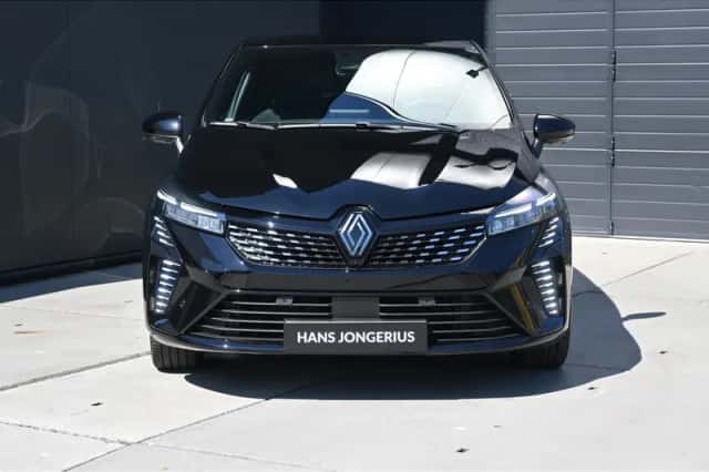 Renault Clio (2025) thumbnail 2