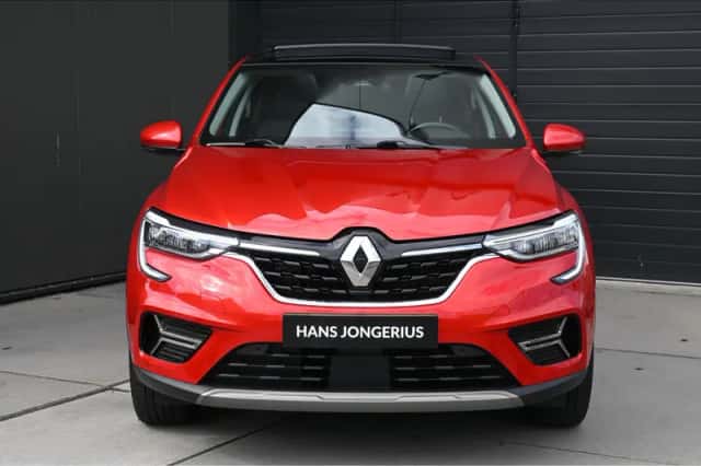 Renault Arkana (2022) thumbnail 2