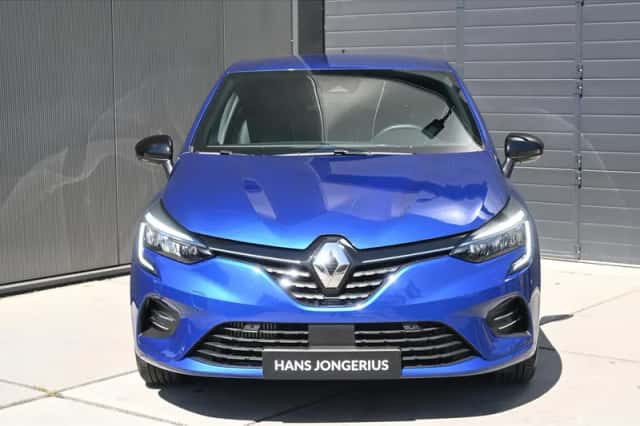 Renault Clio (2023) thumbnail 2