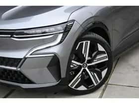Renault Mégane E-Tech (2024) thumbnail 4