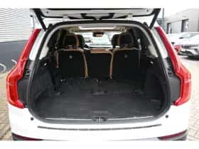 Volvo XC90 (2015) thumbnail 17