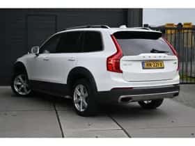 Volvo XC90 (2015) thumbnail 10