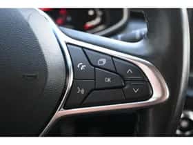 Renault Clio (2020) thumbnail 24