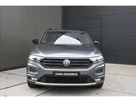 Volkswagen T-Roc (2020) thumbnail 2
