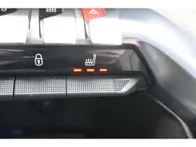 Peugeot 3008 (2021) thumbnail 13