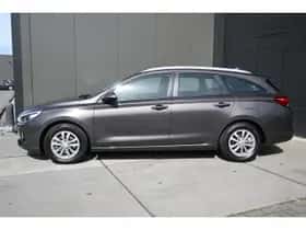Hyundai i30 (2018) thumbnail 5