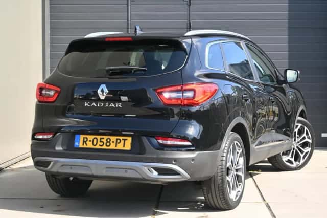 Renault Kadjar (2022) thumbnail 2