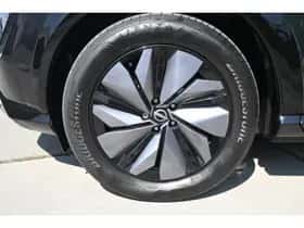 Nissan Ariya (2023) thumbnail 4